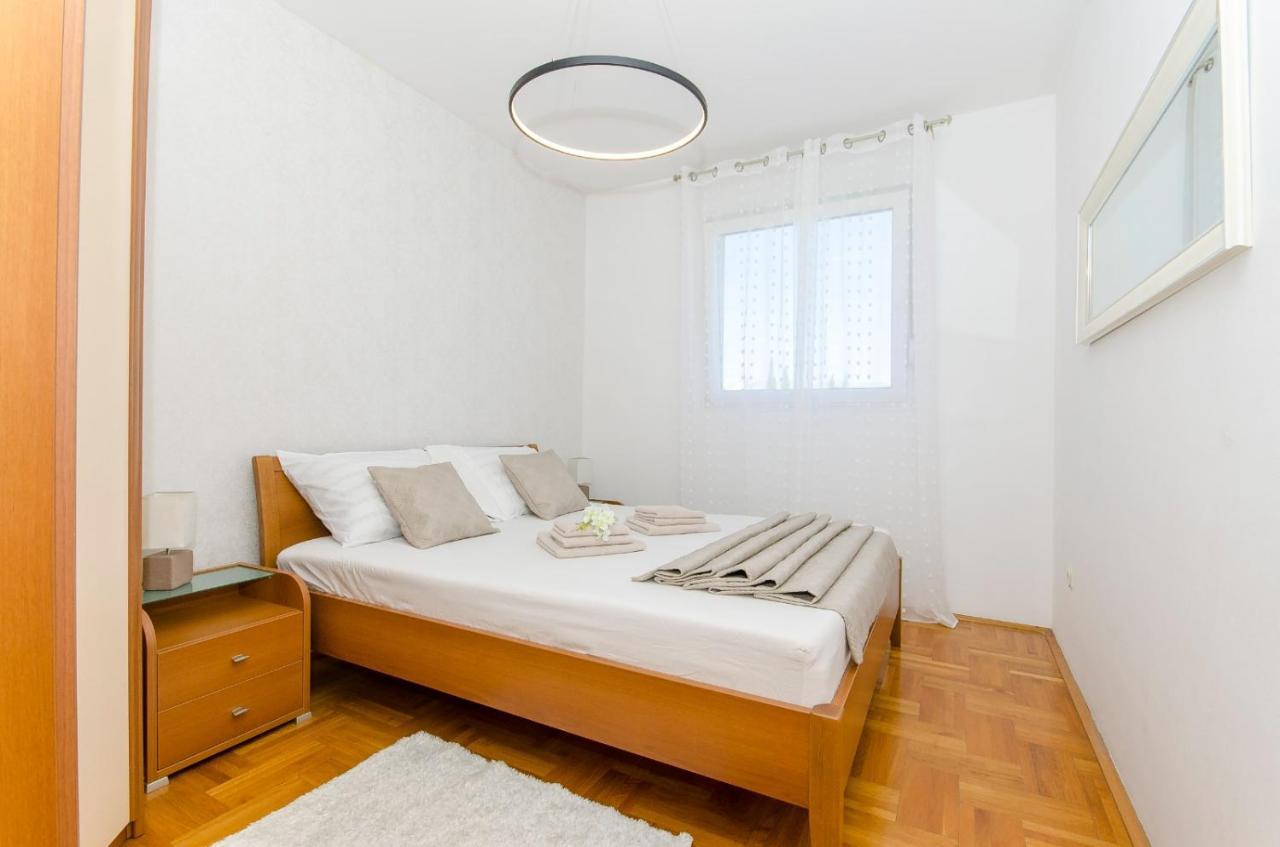 Modern Apartment With Sea View And Secure Garage スプリト エクステリア 写真